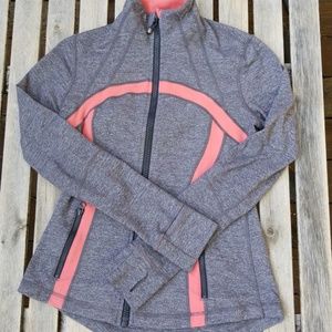 Lululemon size 8 jacket thick stretch material
